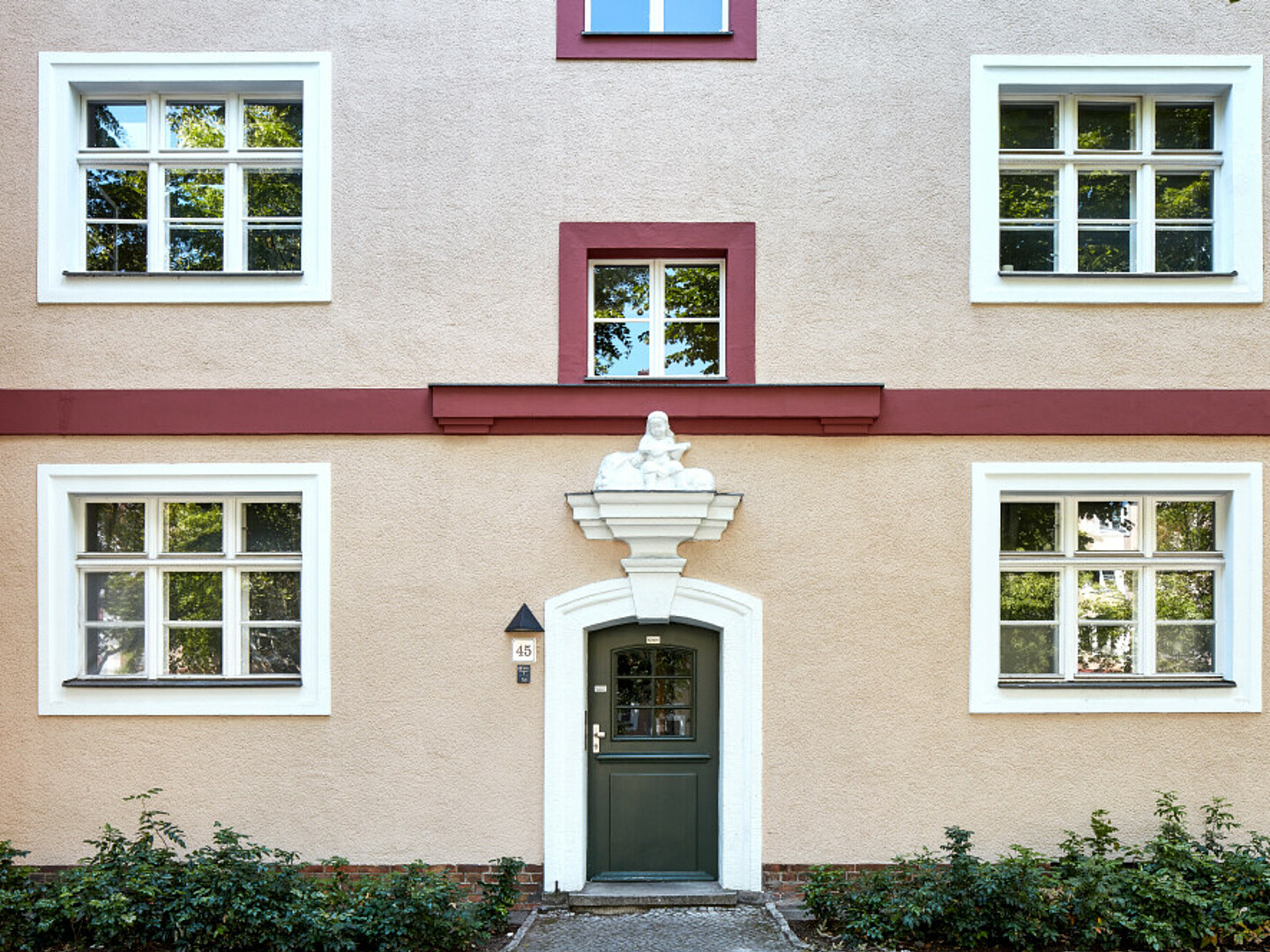 Wohnhaus im Schillerhof.