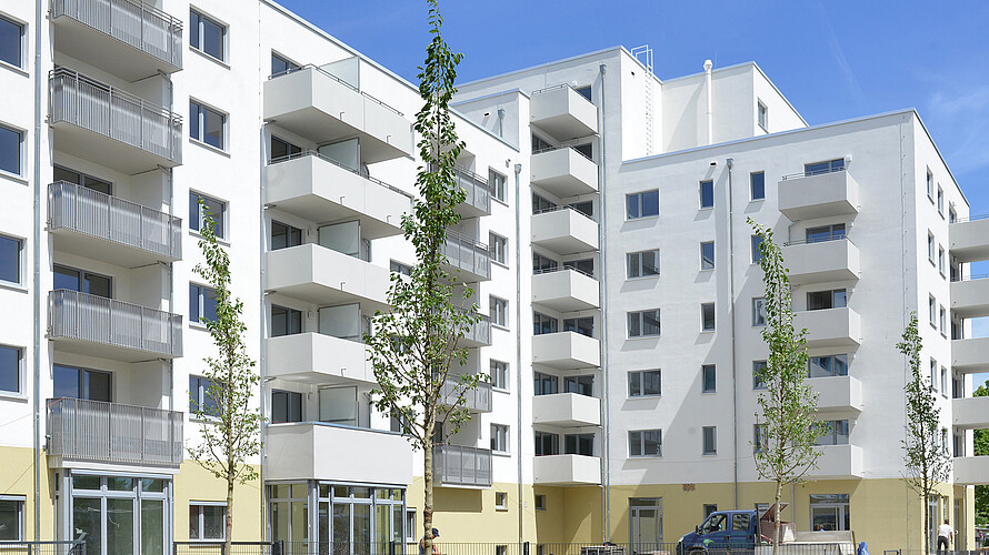 Wohnhaus von degewo im Agnes-Straub-Weg