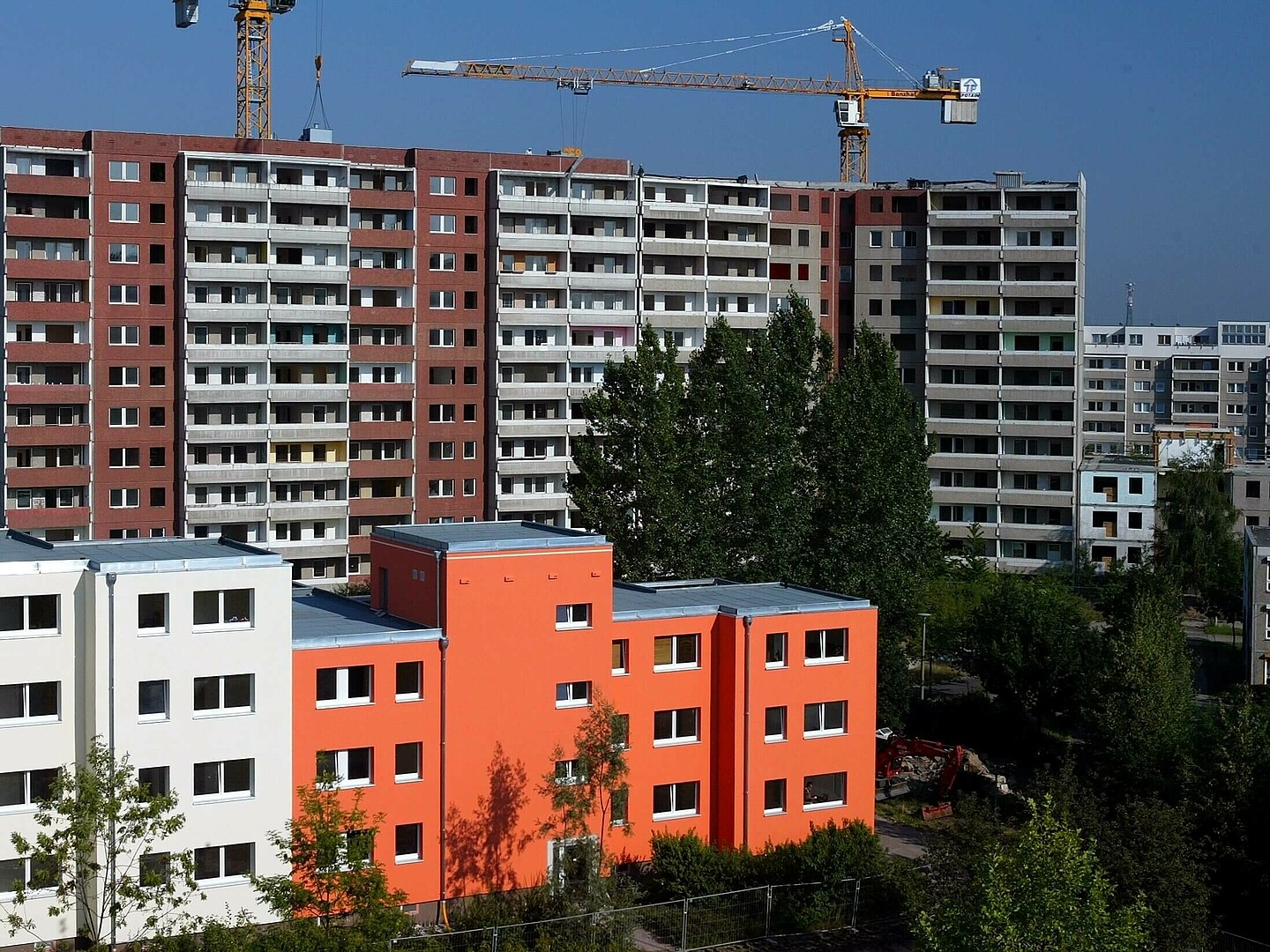 Luftbild der Großsiedlung Karl-Holtz