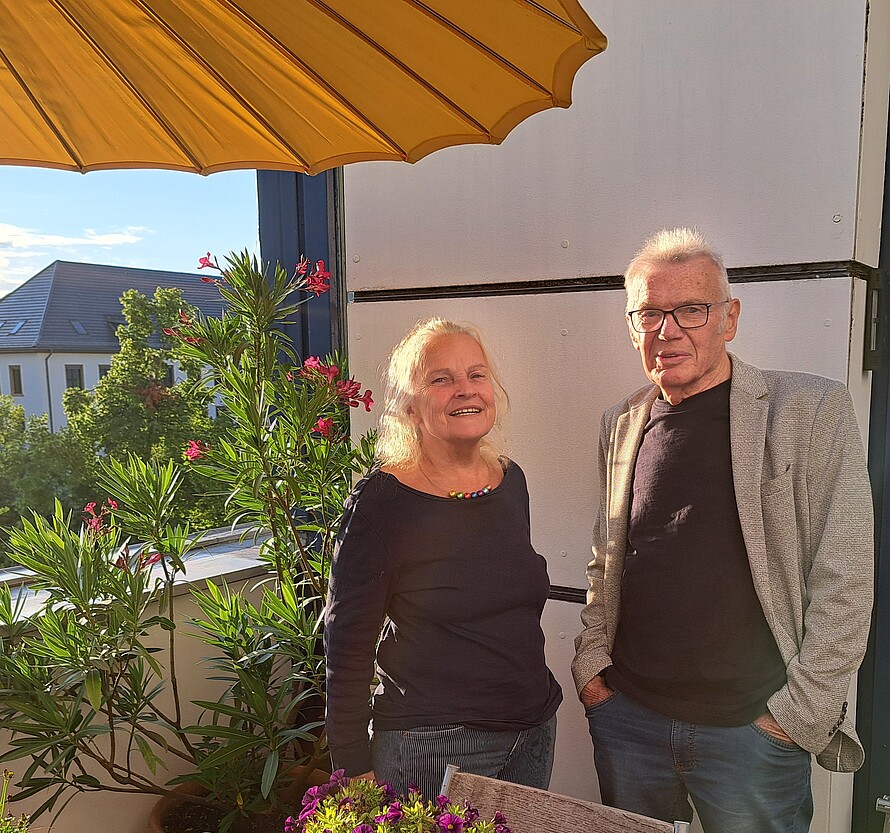 Zu sehen ist das Mieterehepaar aus der Schlange, das wir interviewt haben.