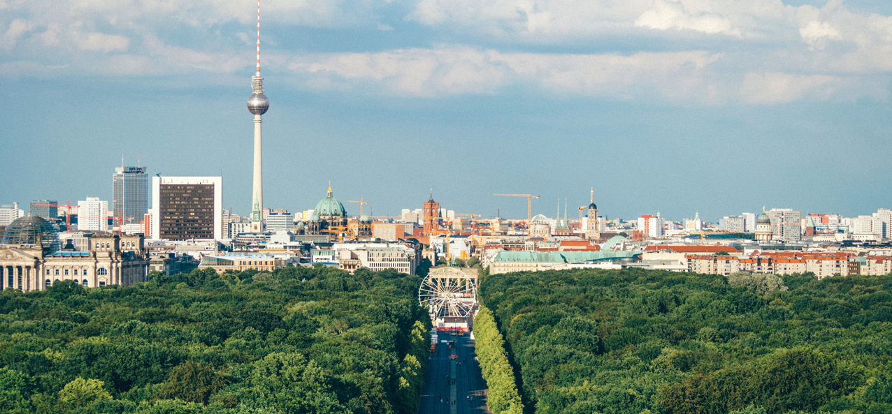 Skyline von Berlin mit dem Fernsehturm.